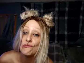 sweetyoops – webcam model profile photo Image 5