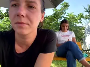 love_you_to123 – webcam model profile photo Image 11