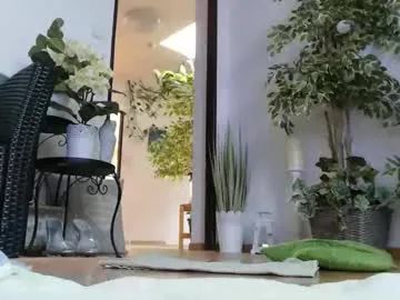 tilliecristello – webcam model profile photo Image 7