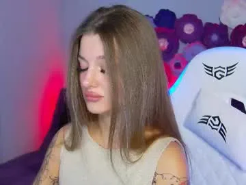 sweetyoops – webcam model profile photo Image 5