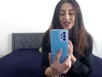 sweetyoops – webcam model profile photo Image 8