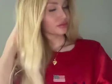 elyseeve333 – webcam model profile photo Image 2