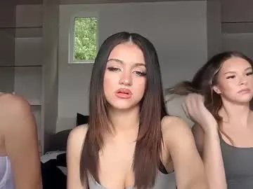 emeraldcotton – webcam model profile photo Image 7