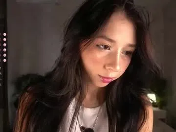 darknes_lilith18 – webcam model profile photo Image 3