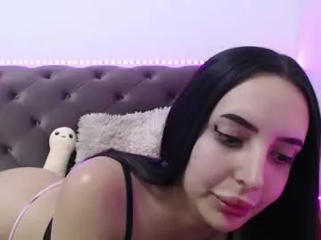 little_poetry – webcam model profile photo Image 2