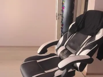 loving_ladies – webcam model profile photo Image 14