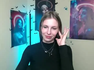 blue_bow – webcam model profile photo Image 16