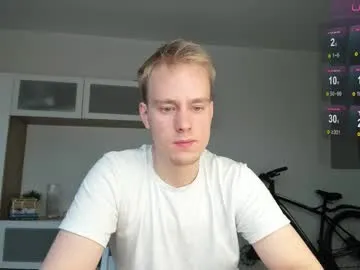 emelia_mae – webcam model profile photo Image 7