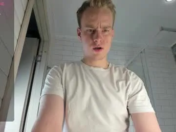 emelia_mae – webcam model profile photo Image 8