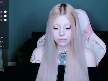 pinkypuppa – webcam model profile photo Image 18