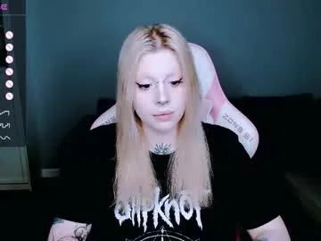 pinkypuppa – webcam model profile photo Image 5