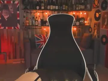 IngridSaint – webcam model profile photo Image 3