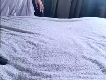 ai_bamby – webcam model profile photo Image 15