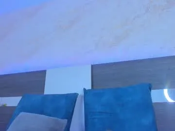 petites_perles – webcam model profile photo Image 13