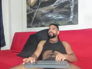 curlytwinkboy – webcam model profile photo Image 10