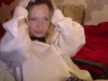 pinkypuppa – webcam model profile photo Image 5