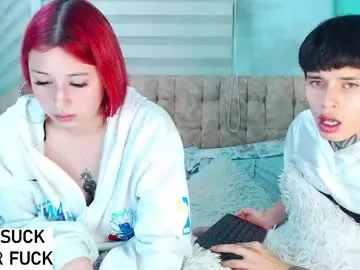 blue_bow – webcam model profile photo Image 7