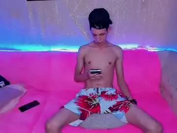 officiallyonlytams – webcam model profile photo Image 9