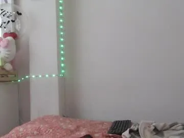 caseykissesxoxo – webcam model profile photo Image 8