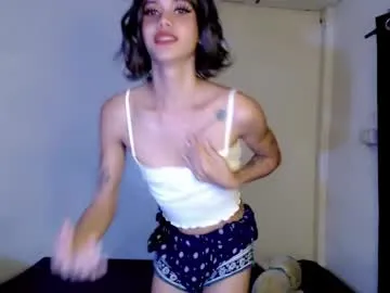 petites_perles – webcam model profile photo Image 11