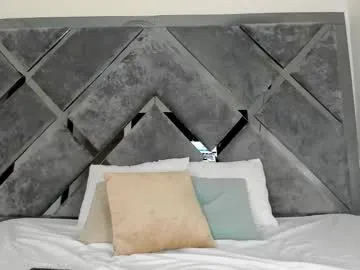 laura_hills18 – webcam model profile photo Image 7