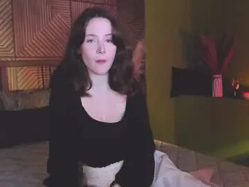 party_4_u – webcam model profile photo Image 3