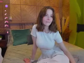 party_4_u – webcam model profile photo Image 9