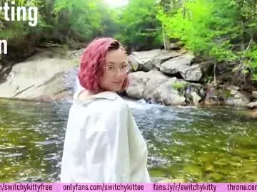 wet_dreamm22 – webcam model profile photo Image 2