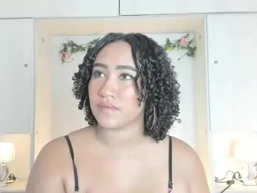 super_peach – webcam model profile photo Image 7