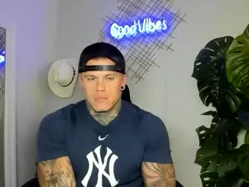 petites_perles – webcam model profile photo Image 3