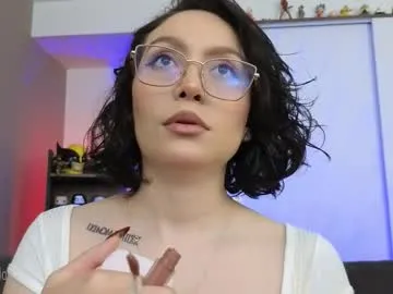 syndicete – webcam model profile photo Image 3