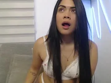 albaandthayron – webcam model profile photo Image 15