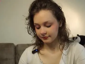 darklycurious – webcam model profile photo Image 5