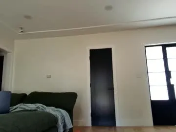 ErikaBonnie – webcam model profile photo Image 11