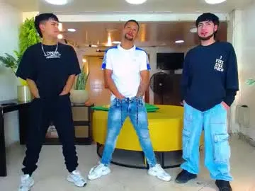 johnnnyhorny – webcam model profile photo Image 6