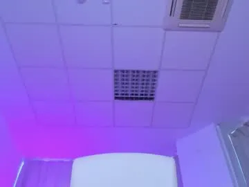 vanessa_love – webcam model profile photo Image 9