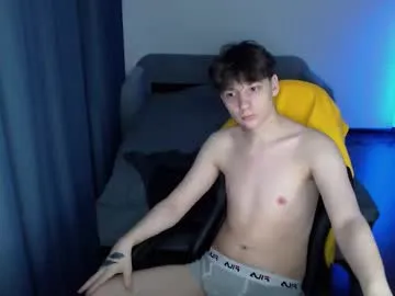 mia_cloudy – webcam model profile photo Image 4