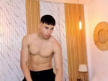 kira_briis – webcam model profile photo Image 5