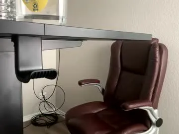 pinkypuppa – webcam model profile photo Image 13