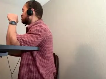 pinkypuppa – webcam model profile photo Image 4