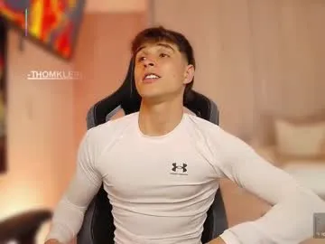 nadinnnea – webcam model profile photo Image 12