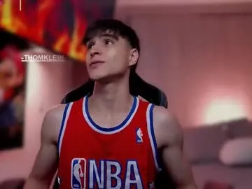 nadinnnea – webcam model profile photo Image 15