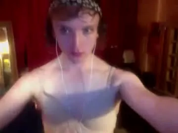 lovely_babyy – webcam model profile photo Image 6