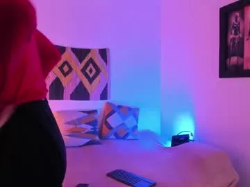 heelga – webcam model profile photo Image 12