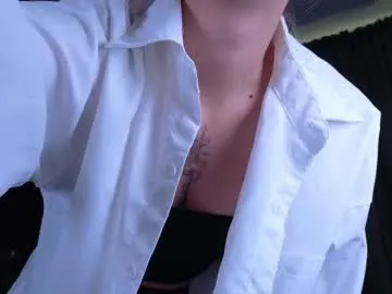 CassyTorres – webcam model profile photo Image 3