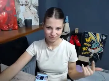 sexynicol69 – webcam model profile photo Image 12