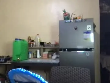 pinkypuppa – webcam model profile photo Image 3