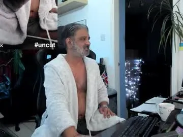 mjgreencat – webcam model profile photo Image 3