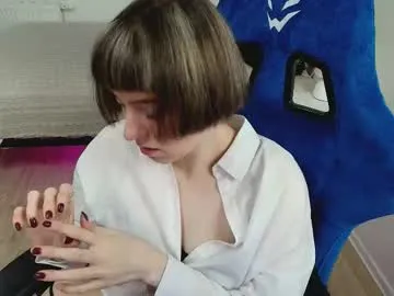 alice_tucci – webcam model profile photo Image 8