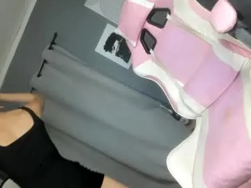 miya_shake – webcam model profile photo Image 5